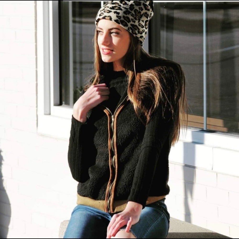 Style Rack Black Hooded Zip Front Fleece Vest - Picture 3 of 11